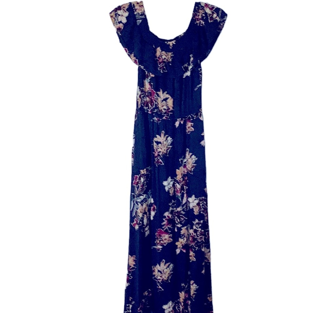 Xhiliration Maxi Dress , Navy floral print, Boho style , ruffle neckline